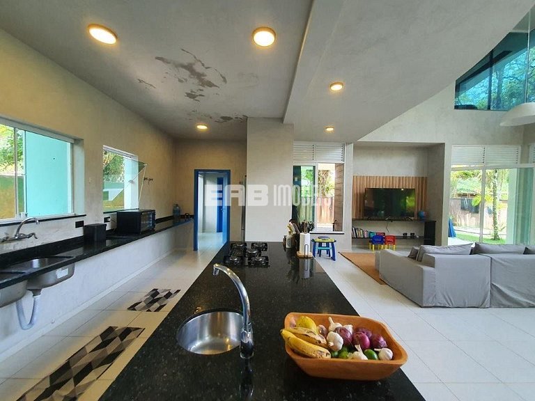 Casa para temporada em Itamambuca, com 4 dormitórios, piscin