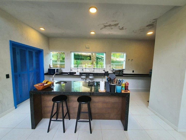 Casa para temporada em Itamambuca, com 4 dormitórios, piscin