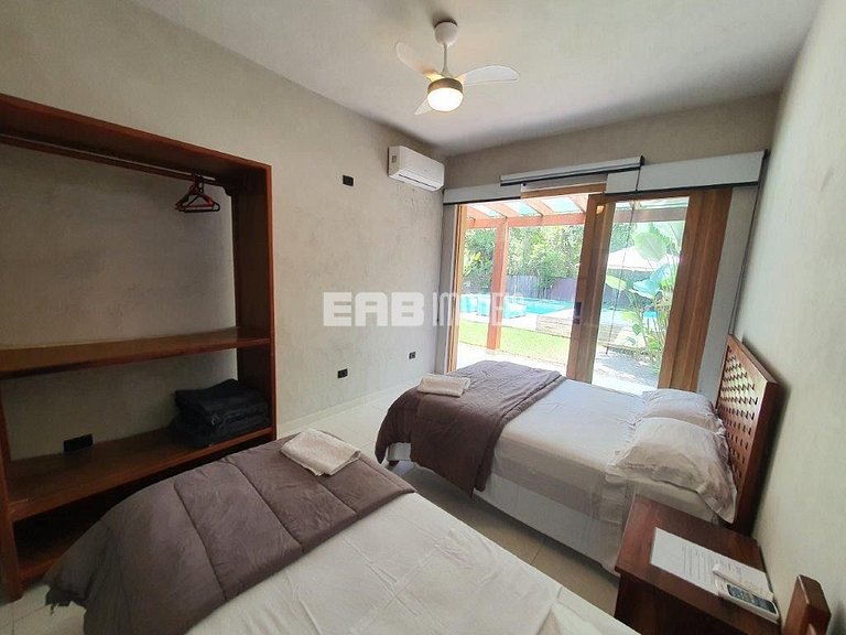 Casa para temporada em Itamambuca, com 4 dormitórios, piscin