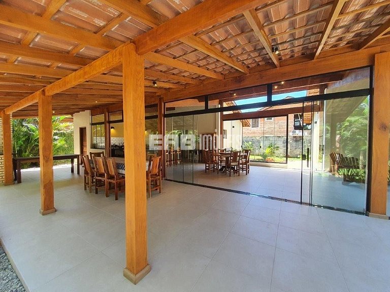 Casa com 4 suítes, a 170m do mar, na praia de Itamambuca, Ub