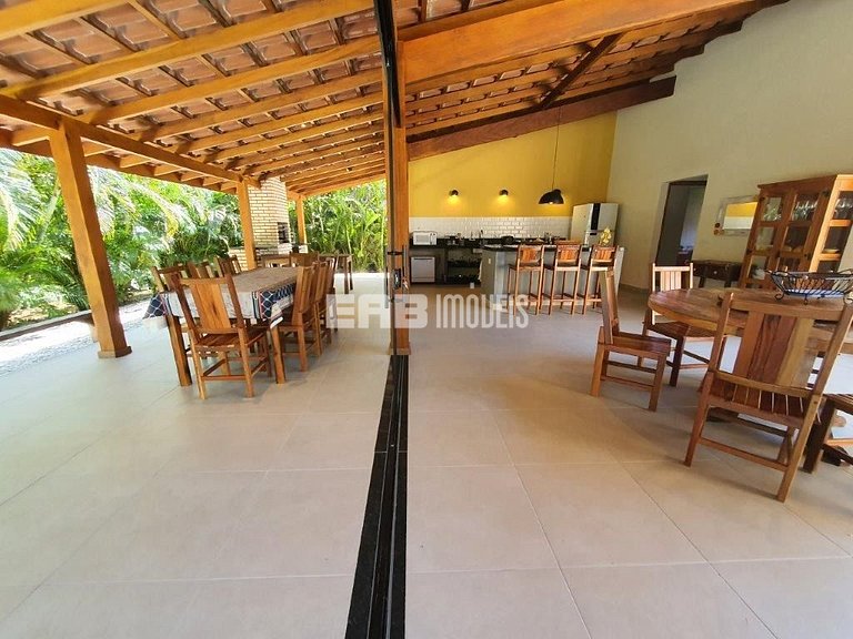 Casa com 4 suítes, a 170m do mar, na praia de Itamambuca, Ub