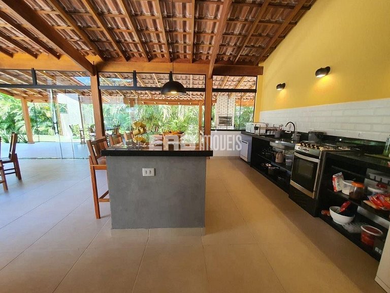 Casa com 4 suítes, a 170m do mar, na praia de Itamambuca, Ub