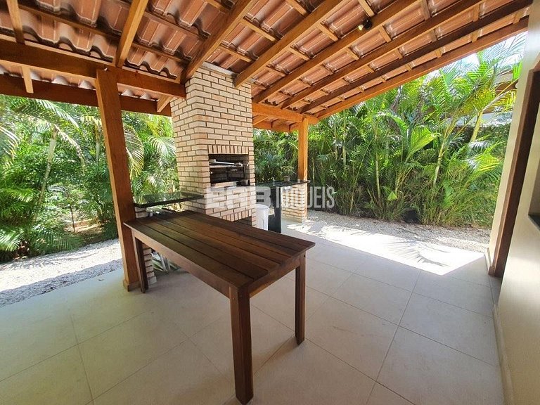 Casa com 4 suítes, a 170m do mar, na praia de Itamambuca, Ub