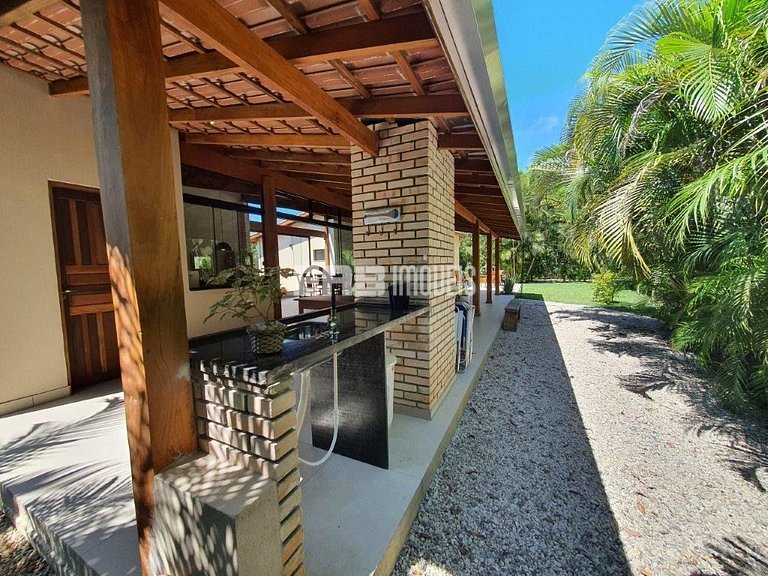 Casa com 4 suítes, a 170m do mar, na praia de Itamambuca, Ub