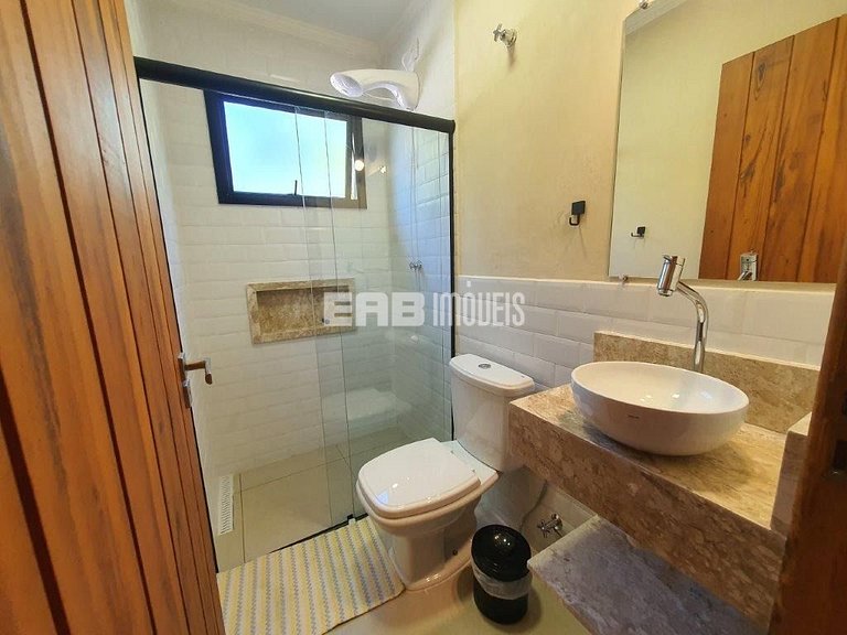 Casa com 4 suítes, a 170m do mar, na praia de Itamambuca, Ub