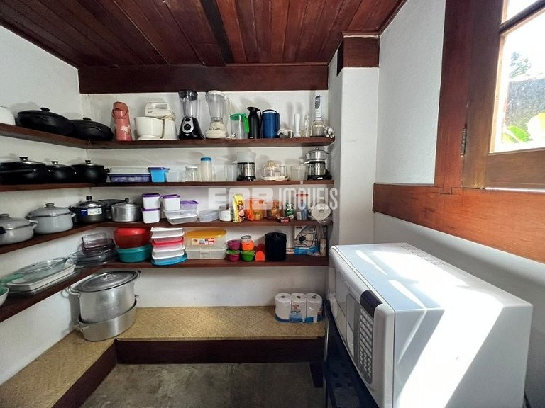 Casa com piscina para locação de temporada em Itamambuca, Ub