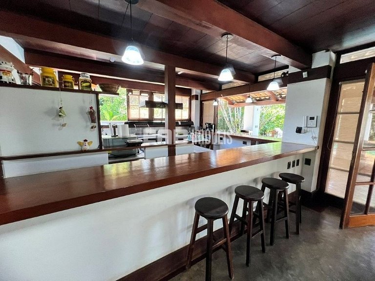 Casa com piscina para locação de temporada em Itamambuca, Ub