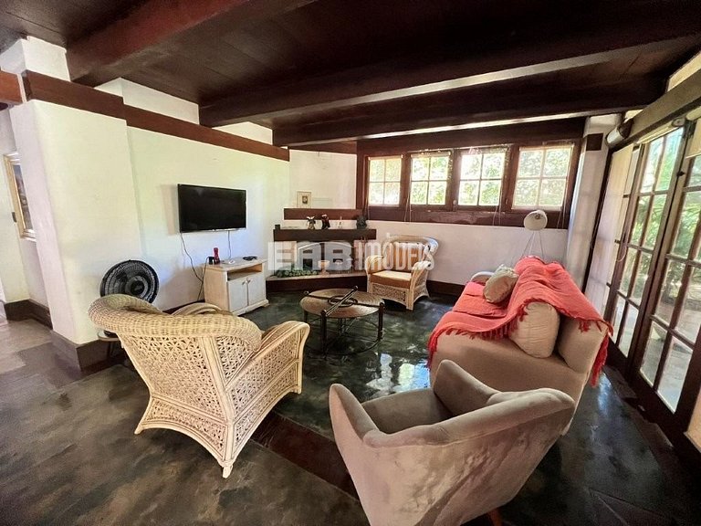 Casa com piscina para locação de temporada em Itamambuca, Ub