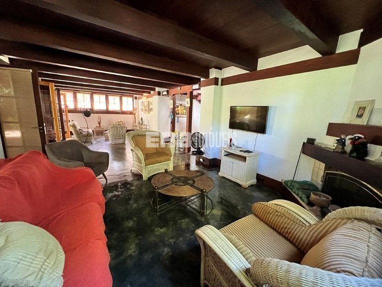 Casa com piscina para locação de temporada em Itamambuca, Ub