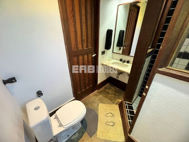 Casa com piscina para locação de temporada em Itamambuca, Ub