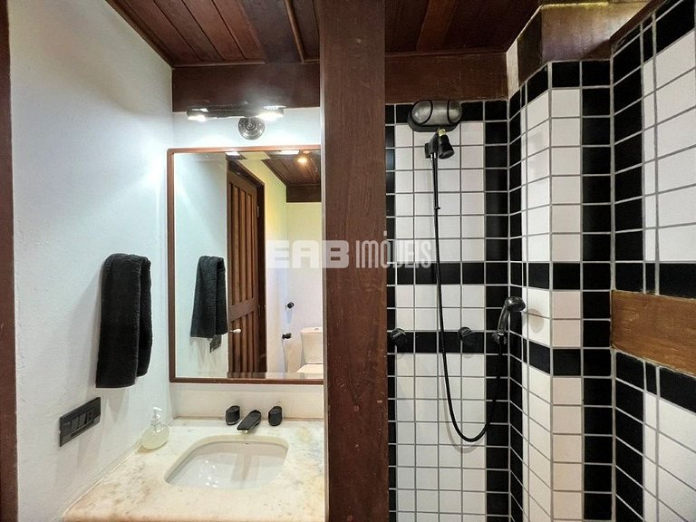 Casa com piscina para locação de temporada em Itamambuca, Ub