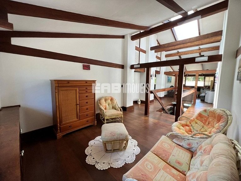 Casa com piscina para locação de temporada em Itamambuca, Ub