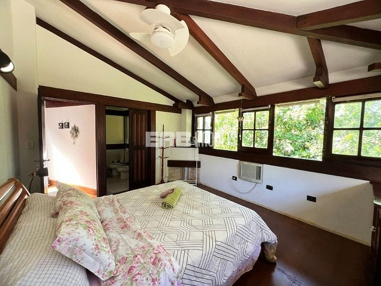 Casa com piscina para locação de temporada em Itamambuca, Ub