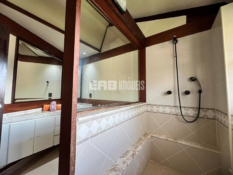 Casa com piscina para locação de temporada em Itamambuca, Ub