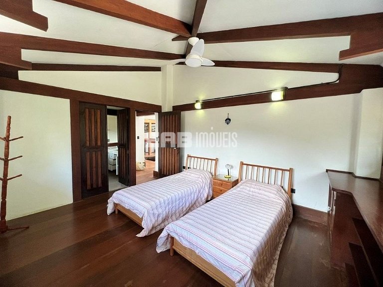 Casa com piscina para locação de temporada em Itamambuca, Ub