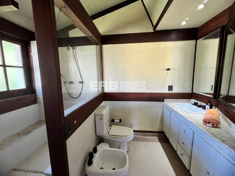 Casa com piscina para locação de temporada em Itamambuca, Ub