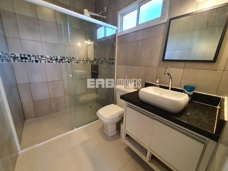 Casa com 4 suítes, a 40m do mar, na praia de Itamambuca, Uba