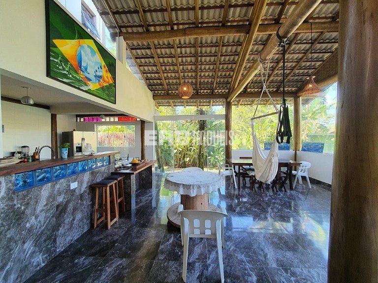 Casa com 3 suites em Itamambuca