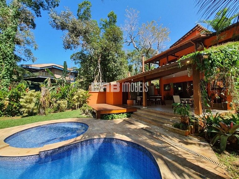 Casa a 20m da praia do Félix, Ubatuba