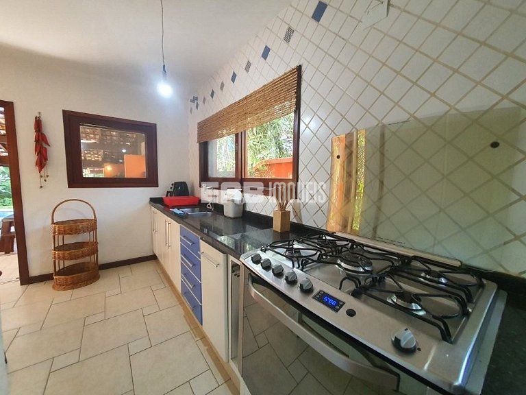 Casa a 20m da praia do Félix, Ubatuba