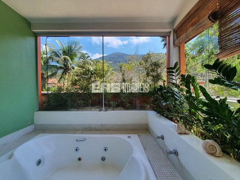 Casa a 20m da praia do Félix, Ubatuba