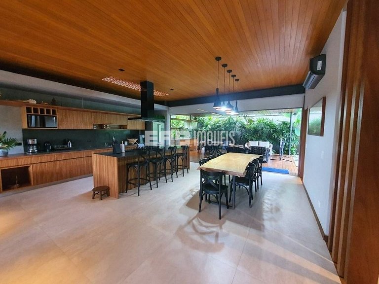 A casa mais luxuosa de Itamambuca