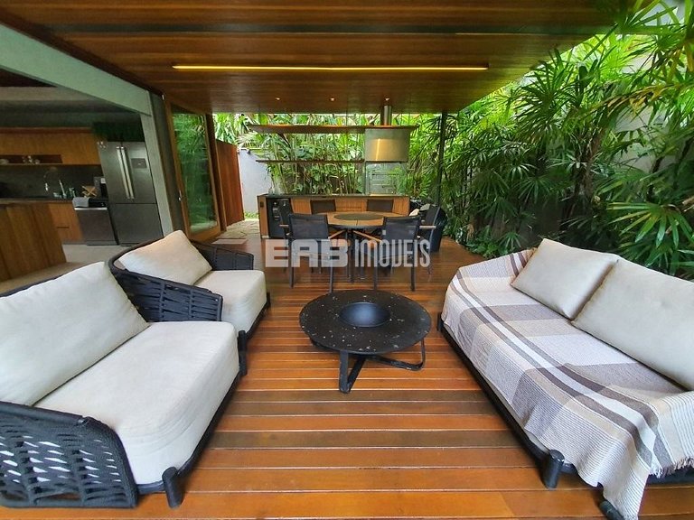 A casa mais luxuosa de Itamambuca