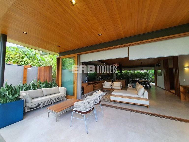 A casa mais luxuosa de Itamambuca