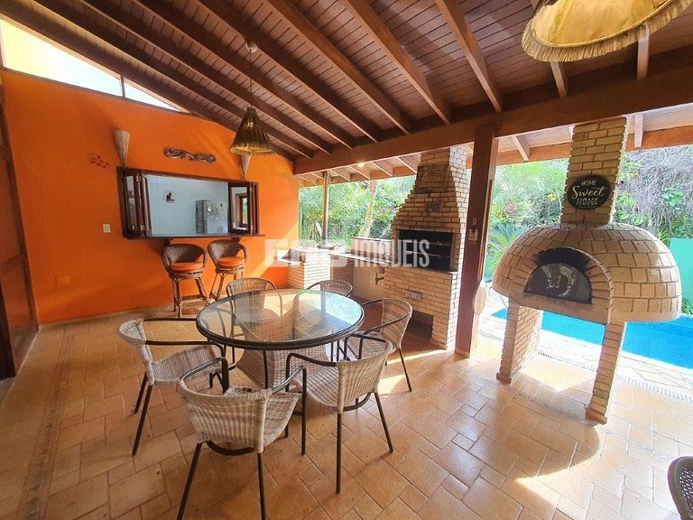 Casa com 3 dormitórios, piscina, churrasqueira e ar em Itama