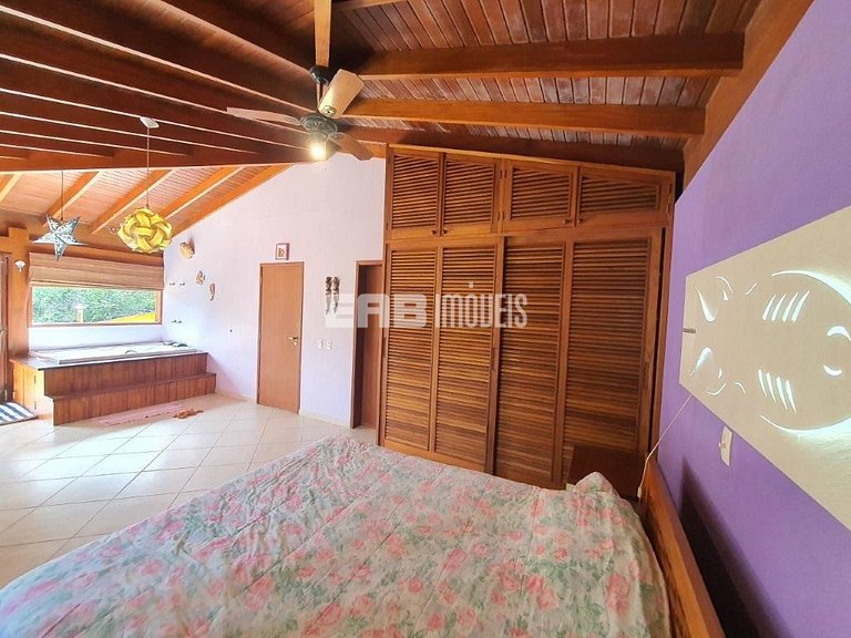 Casa com 3 dormitórios, piscina, churrasqueira e ar em Itama