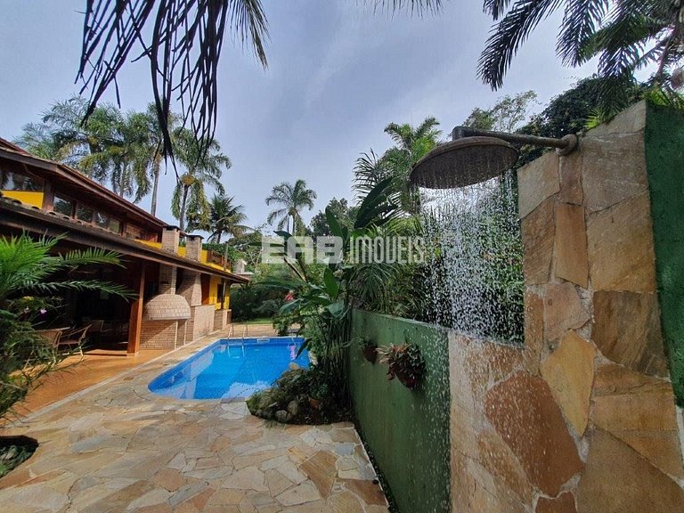 Casa com 3 dormitórios, piscina, churrasqueira e ar em Itama