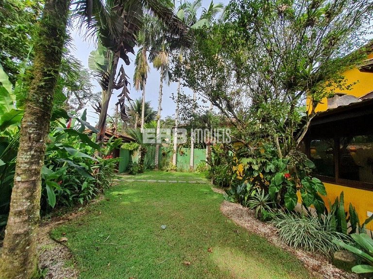 Casa com 3 dormitórios, piscina, churrasqueira e ar em Itama