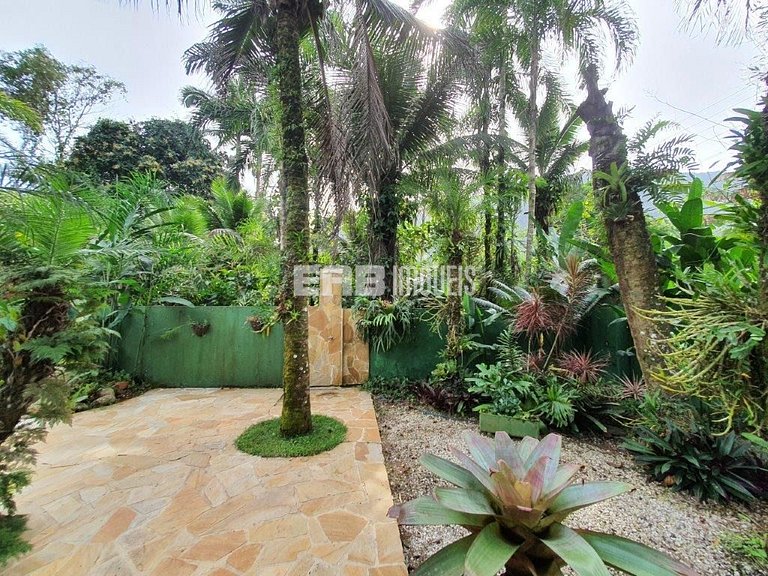 Casa com 3 dormitórios, piscina, churrasqueira e ar em Itama