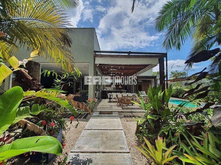Casa com 4 suítes em Itamambuca, Ubatuba