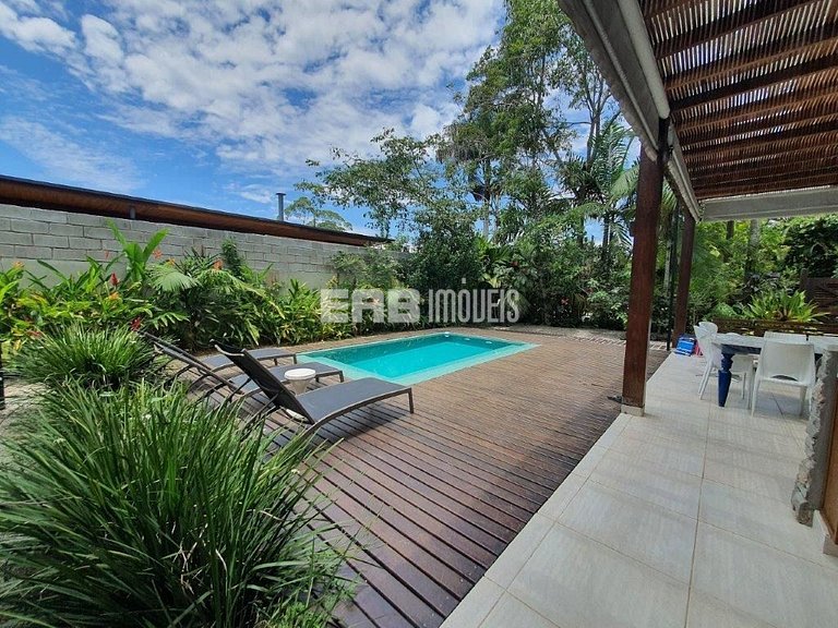 Casa com 4 suítes em Itamambuca, Ubatuba