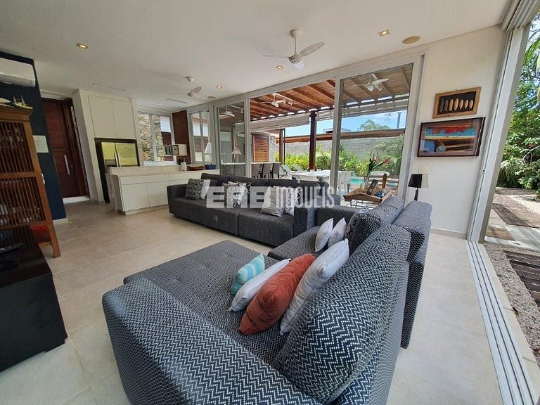 Casa com 4 suítes em Itamambuca, Ubatuba