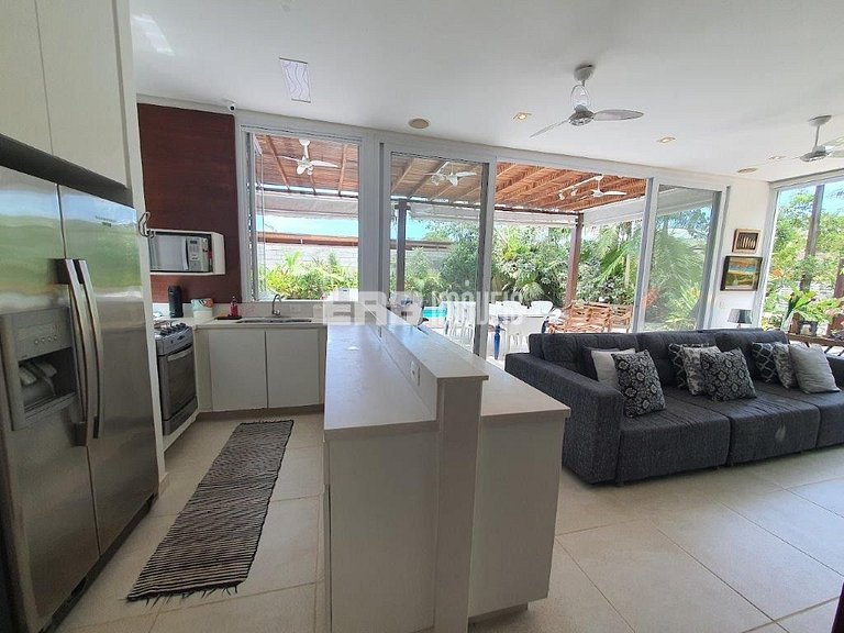 Casa com 4 suítes em Itamambuca, Ubatuba