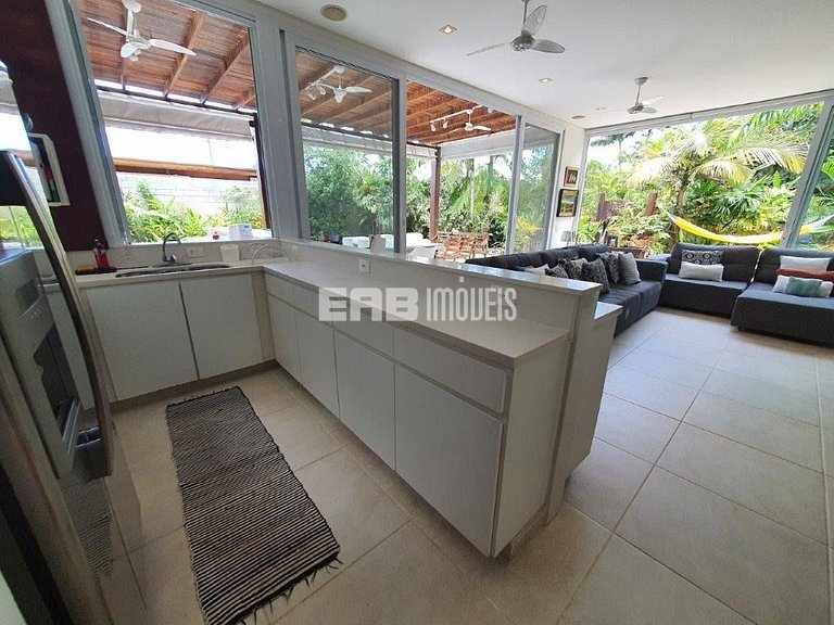 Casa com 4 suítes em Itamambuca, Ubatuba