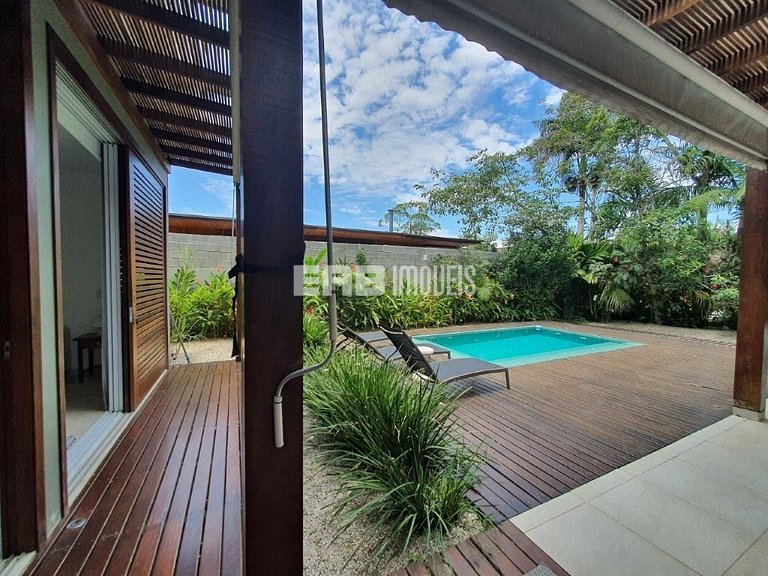 Casa com 4 suítes em Itamambuca, Ubatuba