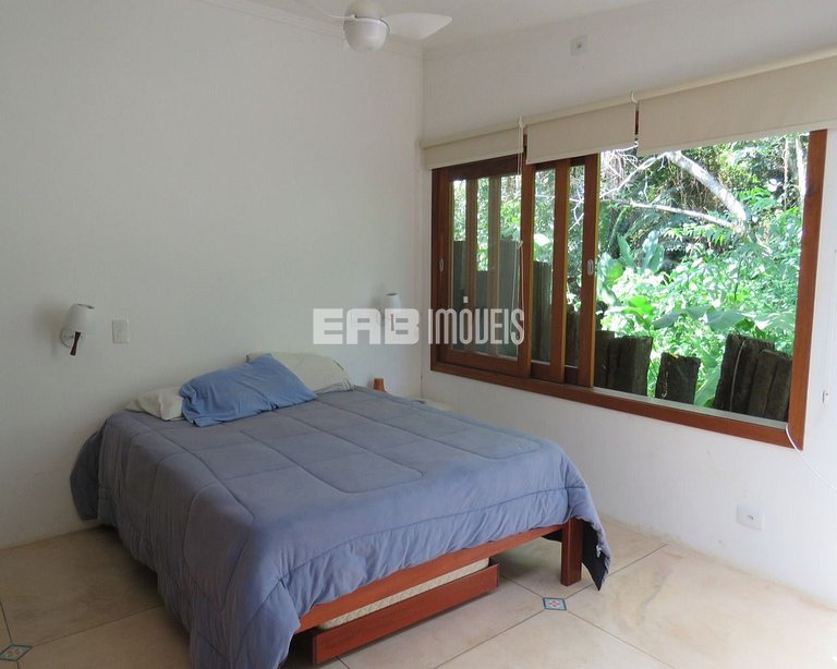 Casa com 3 suítes na Praia de Itamambuca