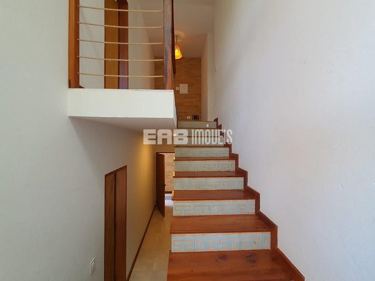 Casa com 4 suítes, ar condicionado, piscina, churrasqueira e