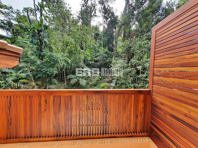 Casa com 4 suítes, ar condicionado, piscina, churrasqueira e
