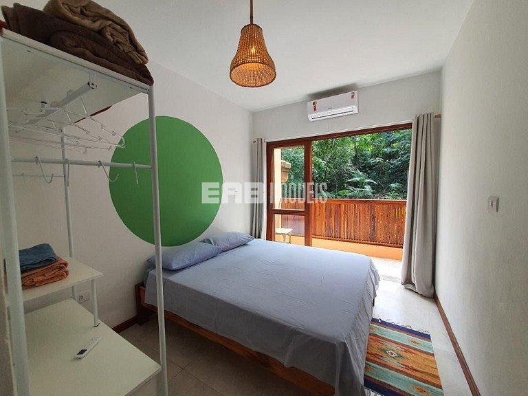 Casa com 4 suítes, ar condicionado, piscina, churrasqueira e