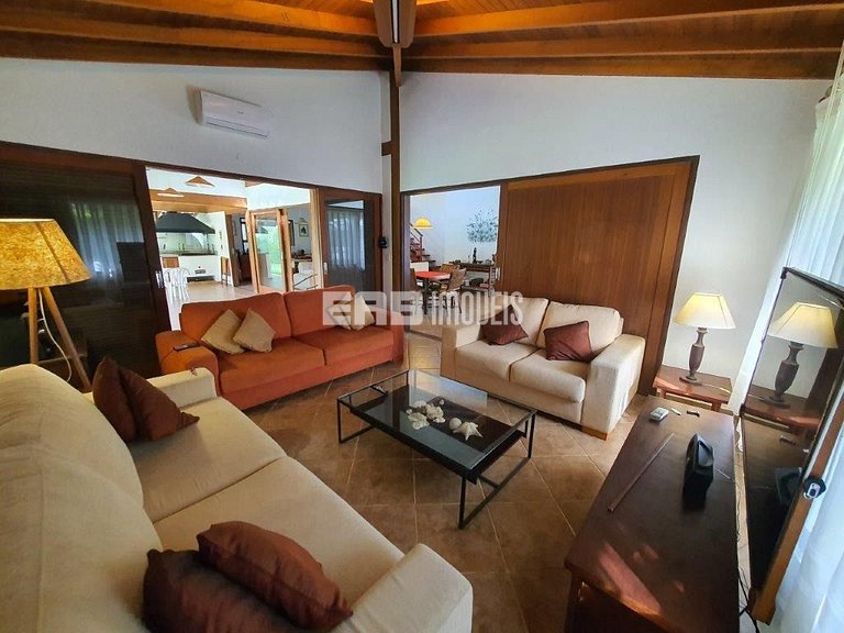 Praia, espaço, churrasco e pizza garantidos
