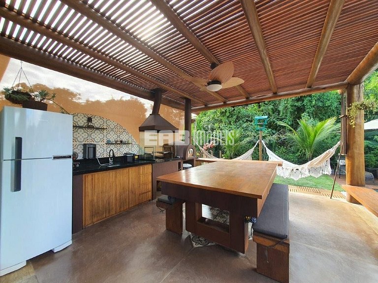 Casa com 4 suítes para temporada em Itamambuca