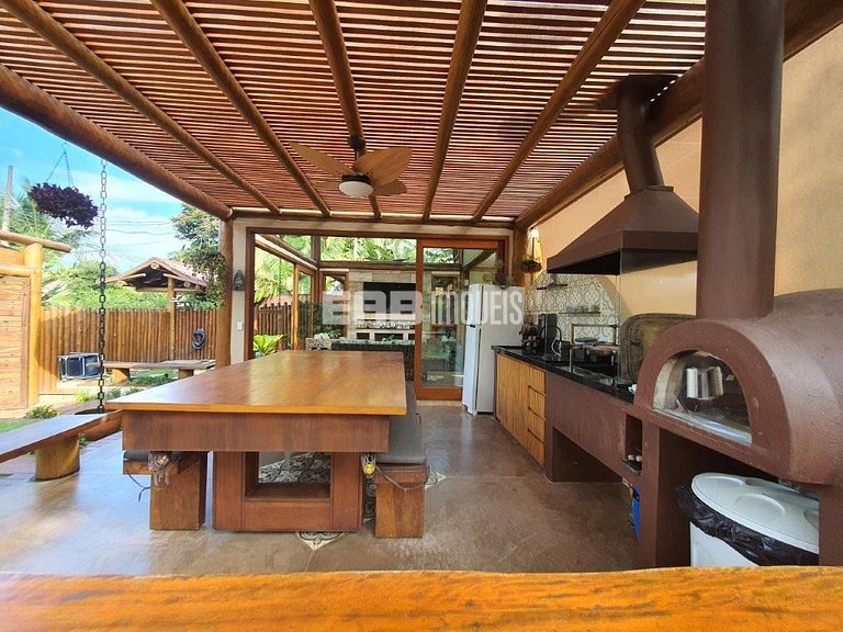 Casa com 4 suítes para temporada em Itamambuca