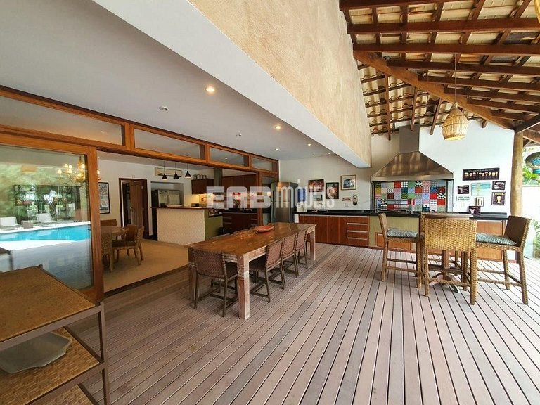 Conforto e sofisticação em Itamambuca