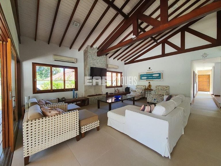 Conforto e sofisticação em Itamambuca