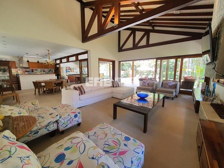 Conforto e sofisticação em Itamambuca