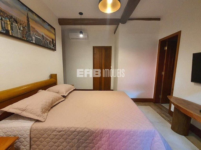 Casa com 4 suítes para temporada em Itamambuca